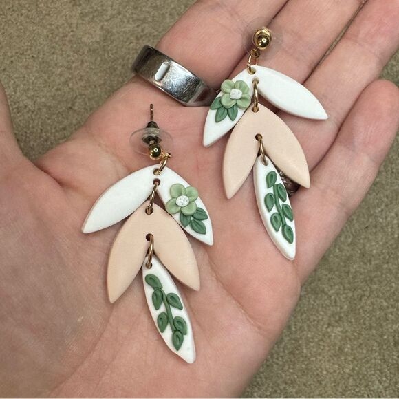 Handmade Floral Dangle Earrings - Picture 1 of 4